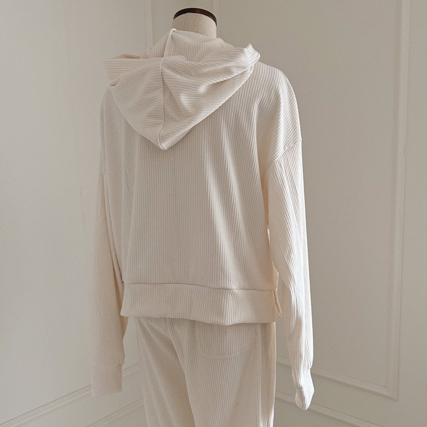 [Rêverit] - Premium Made Ribbed Hoodie (2 Colours) image 6