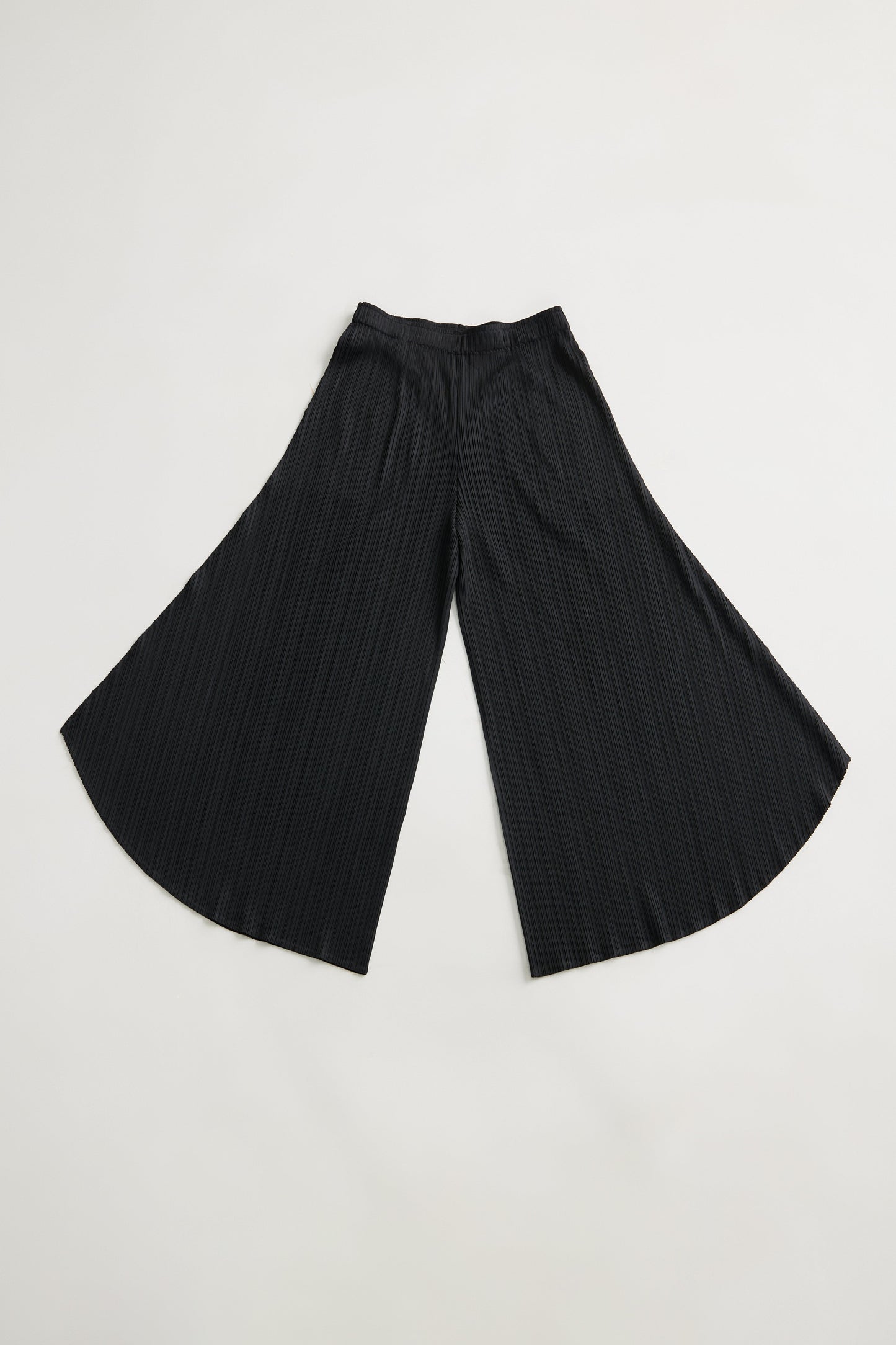 [Rêverit] Maison Pleats 003 (Black)