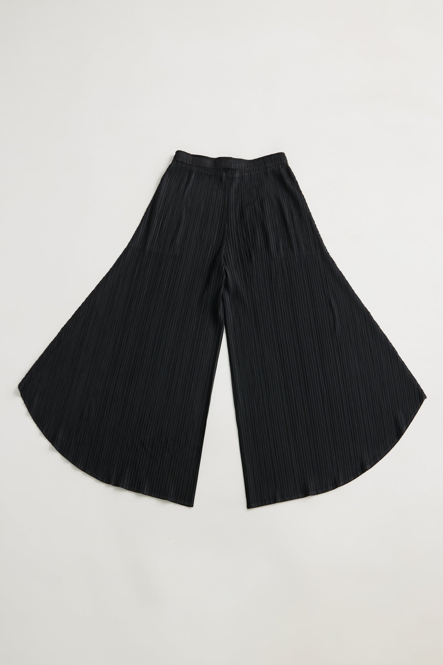 [Rêverit] Maison Pleats 003 (Black)