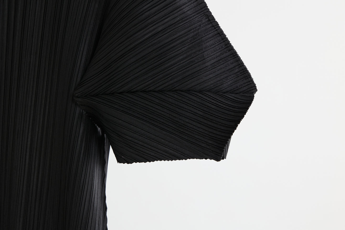 [Rêverit] Maison Pleats 006 (Black/Grey)