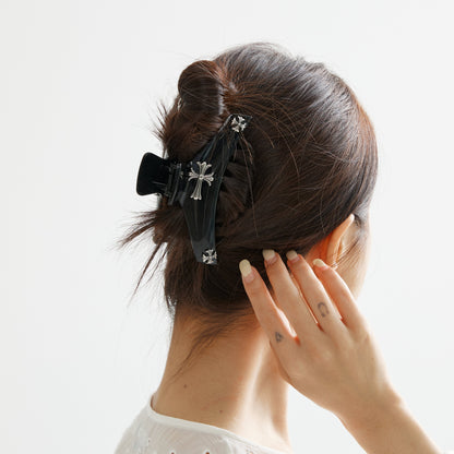 Edgy Black Claw Clip with Silver Cross Motifs – Gothic Hair Accessory (Black)