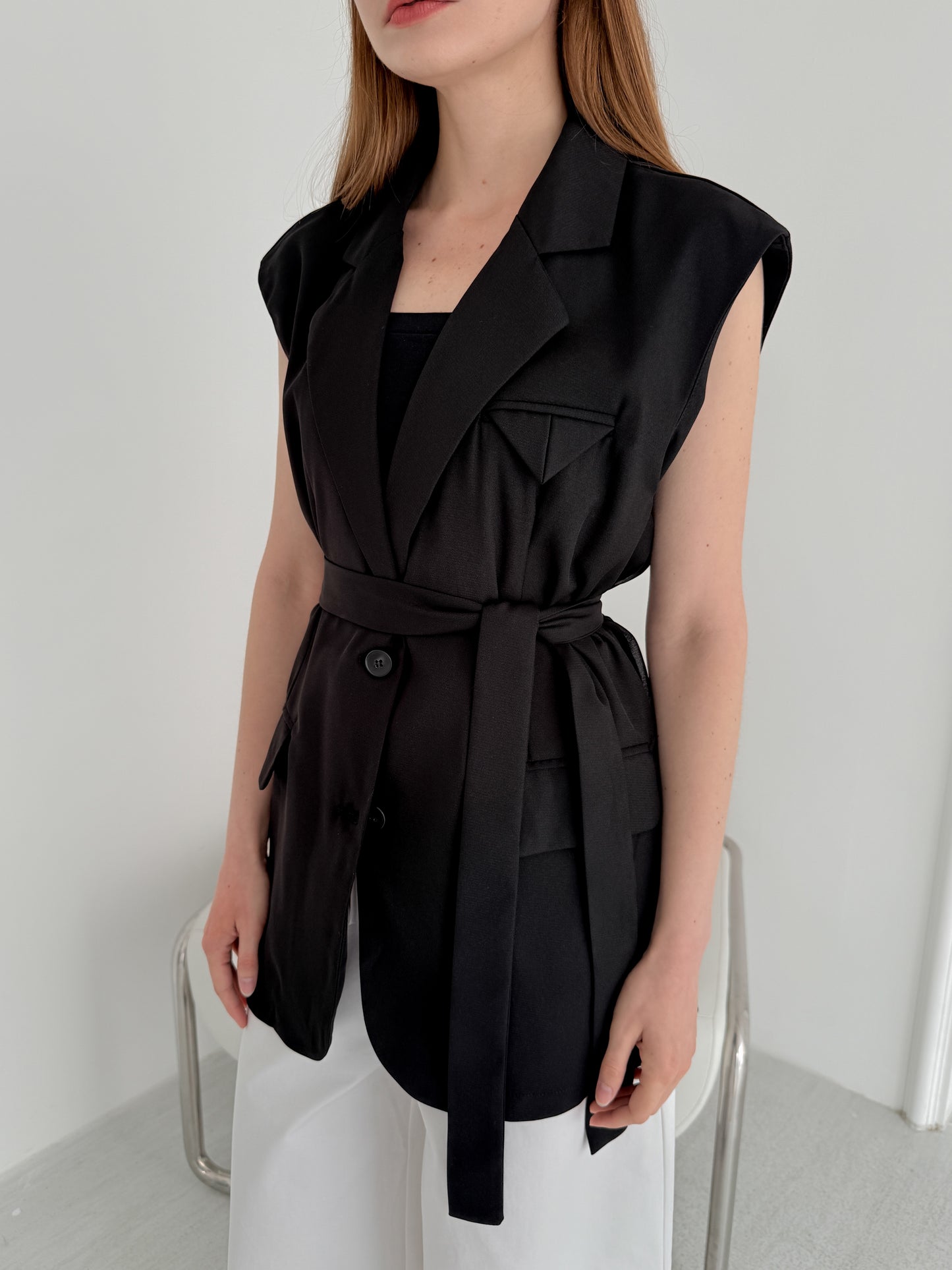 [Rêverit] Sheer-Back Sleeveless Belted Vest (2 Colours)