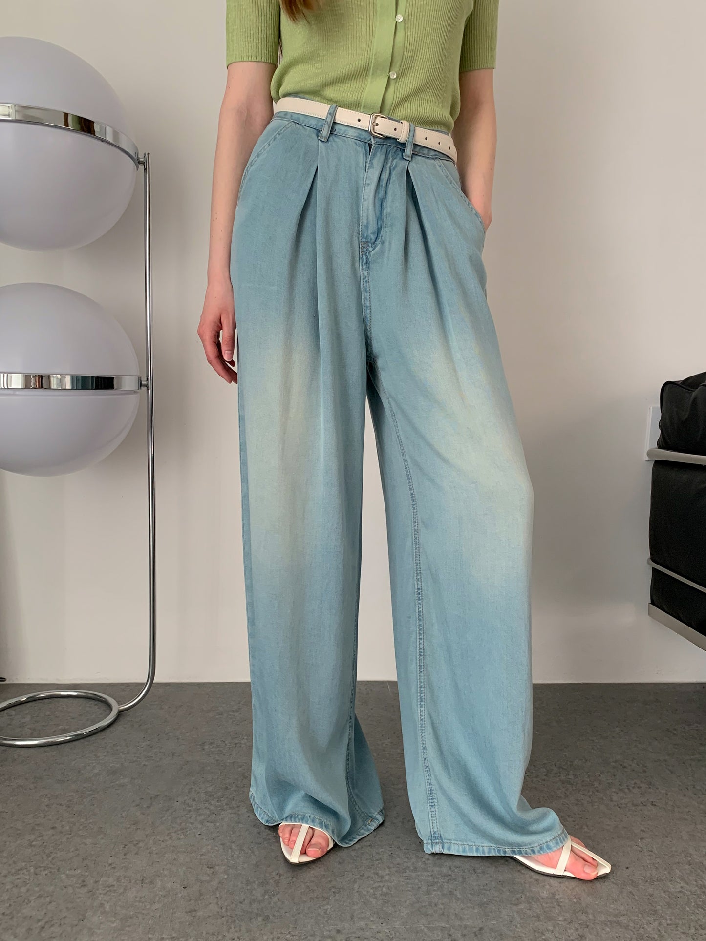 [Rêverit] Pleated Tencel Wide-Leg Jeans (2 Colours)