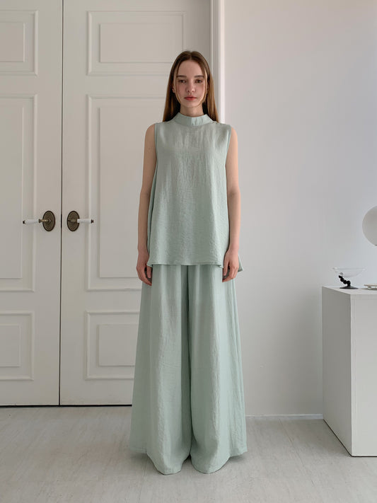 [Rêverit] Back-Slit Draped Two-Piece Set (Black)