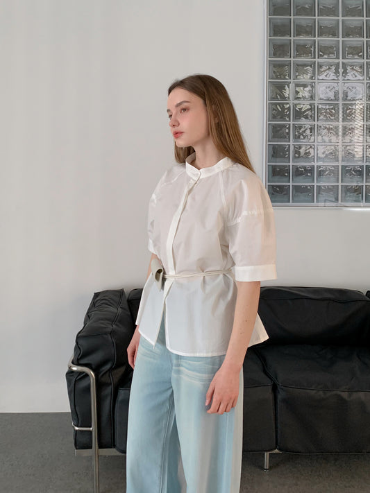 [Rêverit] Structured Puff-Sleeve Stand Collar Blouse (3 Colours)